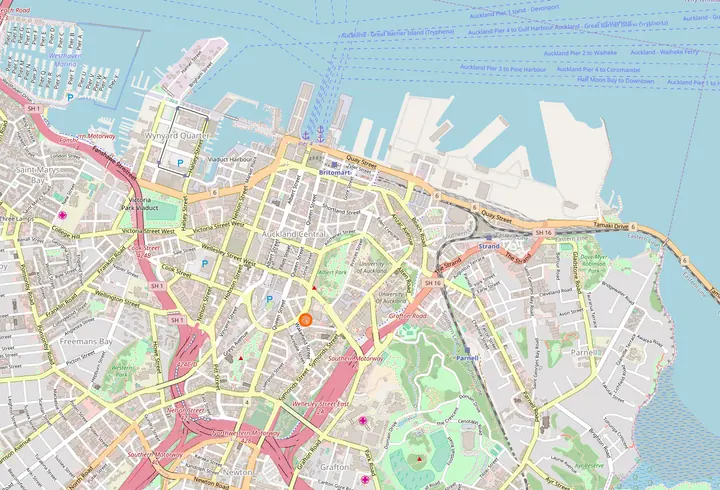 Colour street map of central Auckland sourced from OpenStreetMap community data.